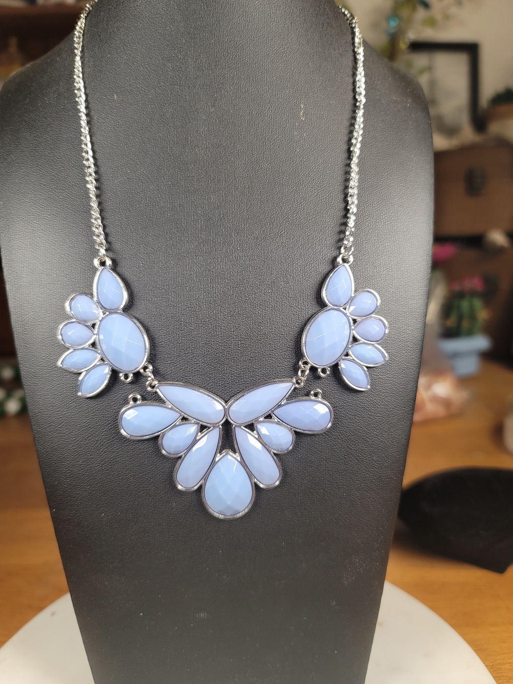 paparazzi Periwinkle Blue Statement Necklace